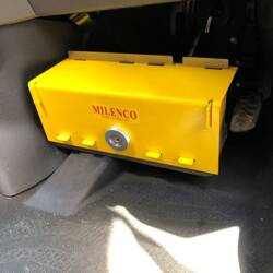 Blokada antykradzieżowa BC Lock marki Milenco, na pedały pojazdów Ford Transit (automat), Mercedes-Benz Sprinter W906