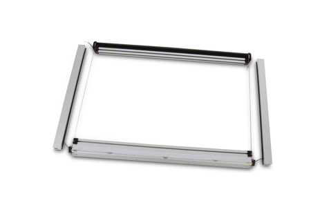 UnderCover – Uniwersalna wewnętrzna rama okienna