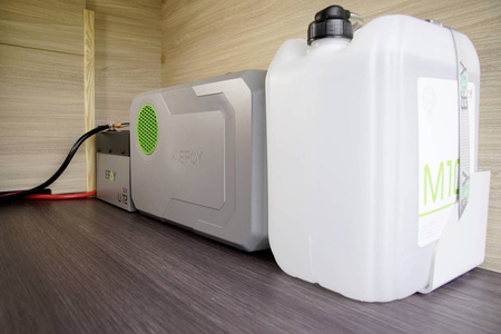 Fuel Cell EFOY Pro 2800 BT set 12/24V DC 125W