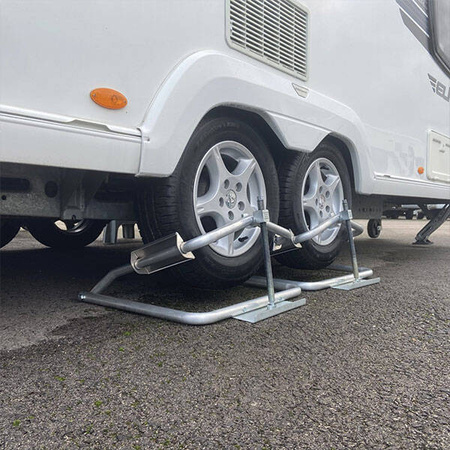 Caravan wheel lifts