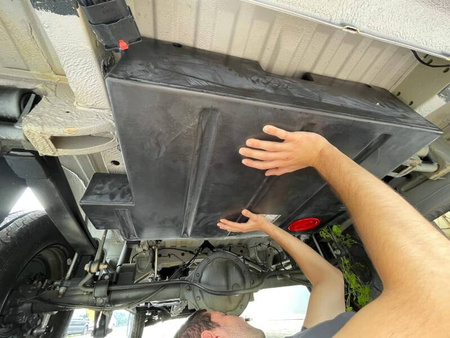 Zbiornik wody szarej CARAVAN 100 L SPRINTER, CRAFTER, TGE