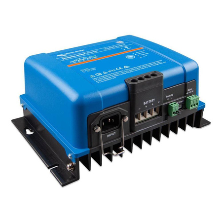 Victron Phoenix Smart IP43 12/50 (3) 120-240V ładowarka 12 V 50 A, 3 wyjścia, Bluetooth