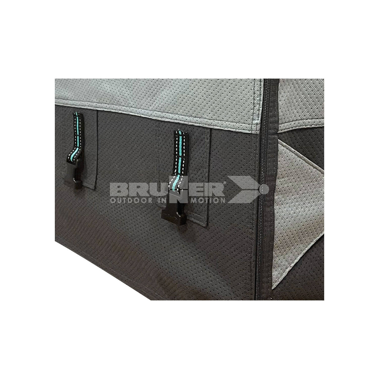Strap with tensioning buckle on the Brunner Design 12M cover