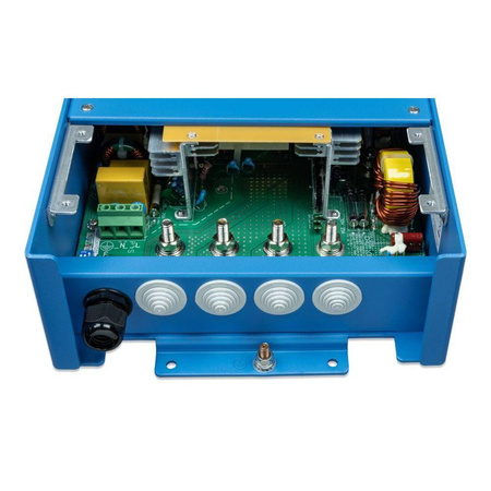 Victron Centaur 12/40 (3) ładowarka akumulatorów 12 V 40 A, 3 wyjścia, 90 - 265 V AC