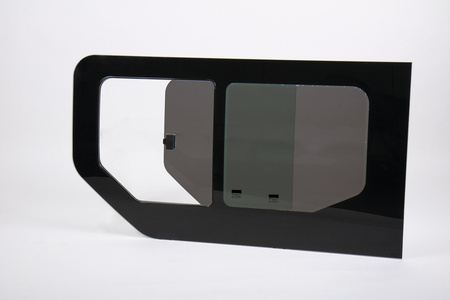 Przesuwne okno Renault Trafic