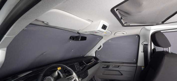 Thermal insulation for the cab of Ford Tourneo Custom from 2023 - Carbest 8 mm thermal blackout mats with suction cups, 3 pieces