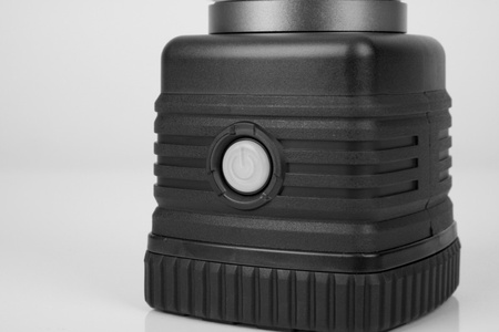 Lampa kempingowa zasilana bateriami z regulowaną temperaturą światła