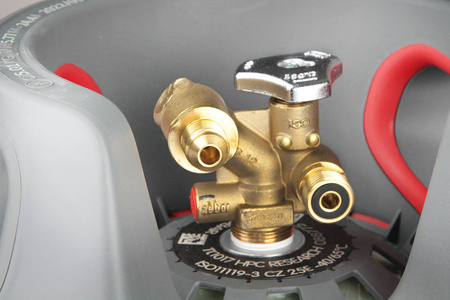 GasBank DUO 7,5 kg Light Composite Caravan Bottle with inlet and outlet, no level gauge