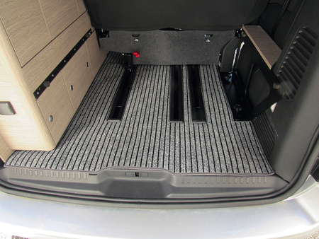 Dywanik/mata podłogowa Carbest do kabiny kierowcy Mercedes Vito Vanstar