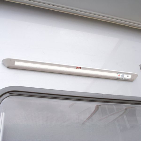 Fiamma LED z czujnikiem ruchu do drzwi kampera/przyczepy – 30 diod