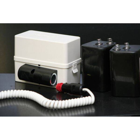 Skrzynka na dwa akumulatory Nissen IEC 4R25 z gniazdem 12V