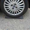Podkładki pod koła Fiamma Wheel Saver 97901-013 - ochrona opon przed odkształceniem na postoju, koła do 70 cm, 2 szt.
